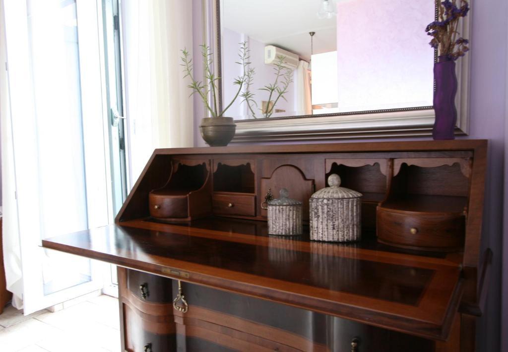 Meliti Guesthouse อากราตา ภายนอก รูปภาพ