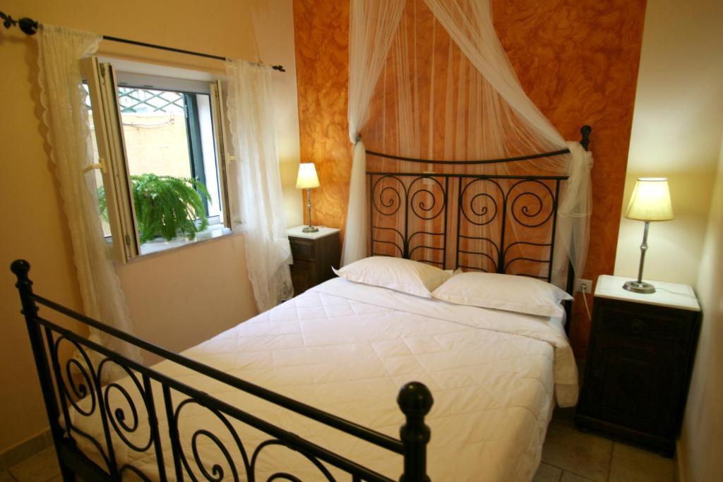 Meliti Guesthouse อากราตา ภายนอก รูปภาพ