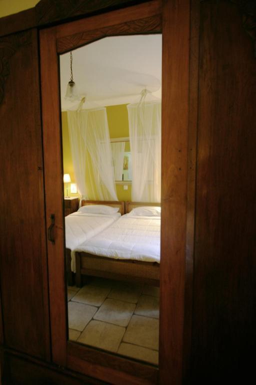 Meliti Guesthouse อากราตา ภายนอก รูปภาพ